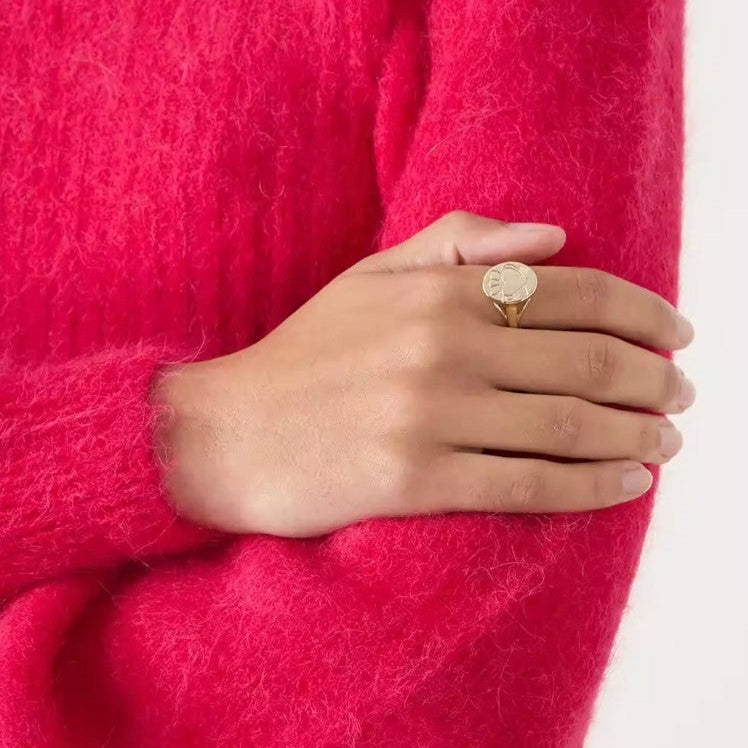 Heart Strong Claddagh Sovereign Ring