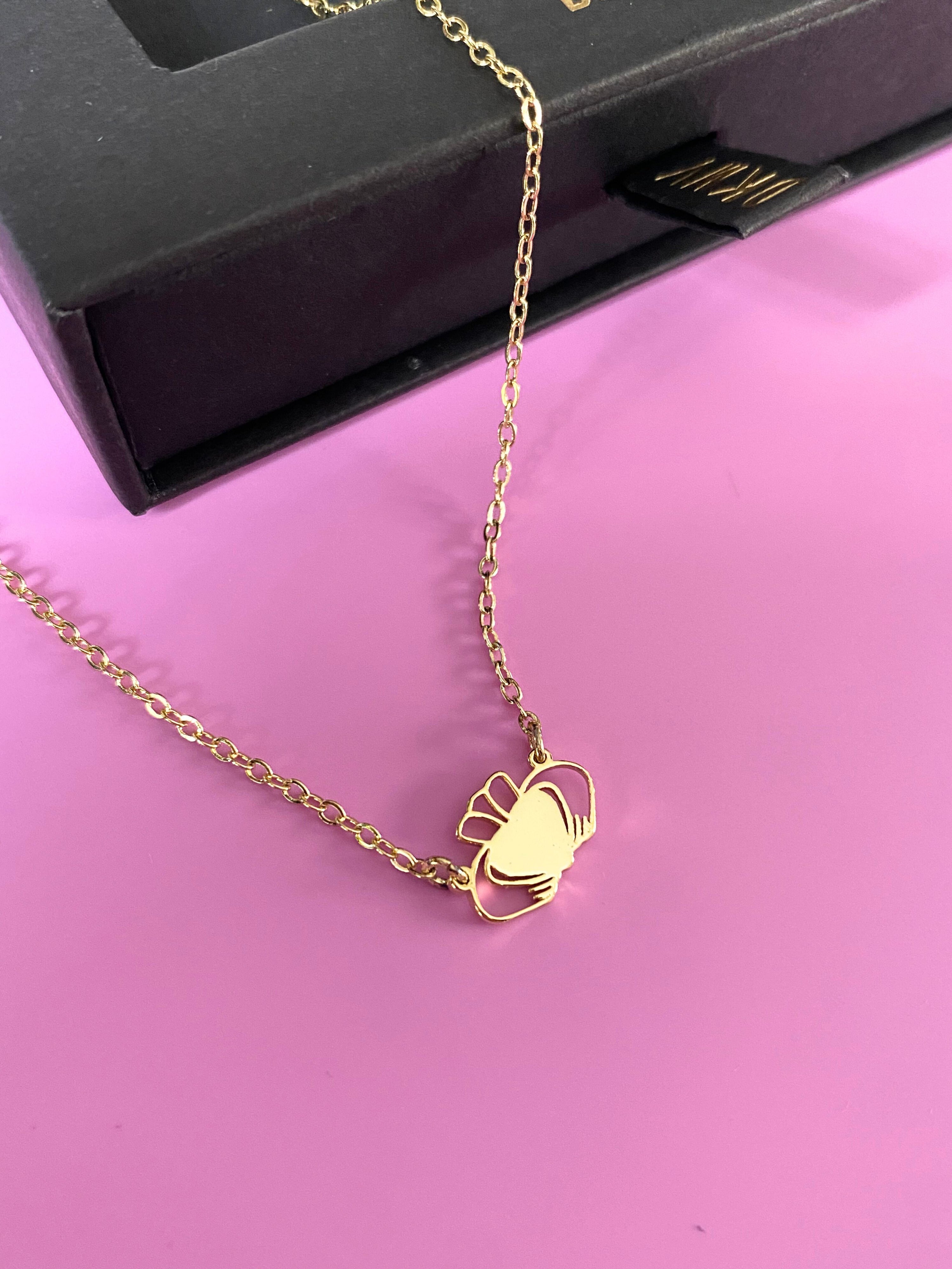 Heart Strong Beag Claddagh Necklace